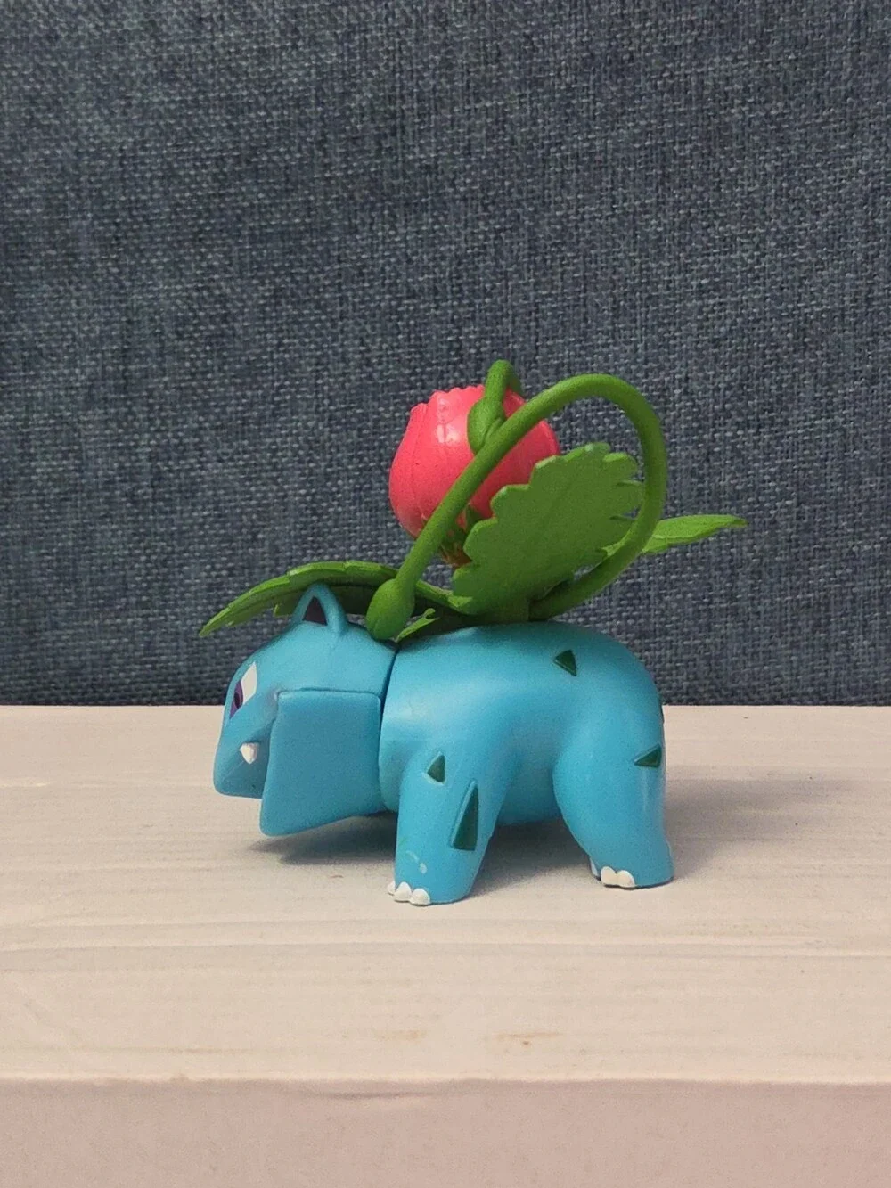 Nintendo Pokemon IVYSAUR 2.5" Vinyl Figure PVC 2015 Tomy Toy Kanto Collectible - Picture 5 of 16
